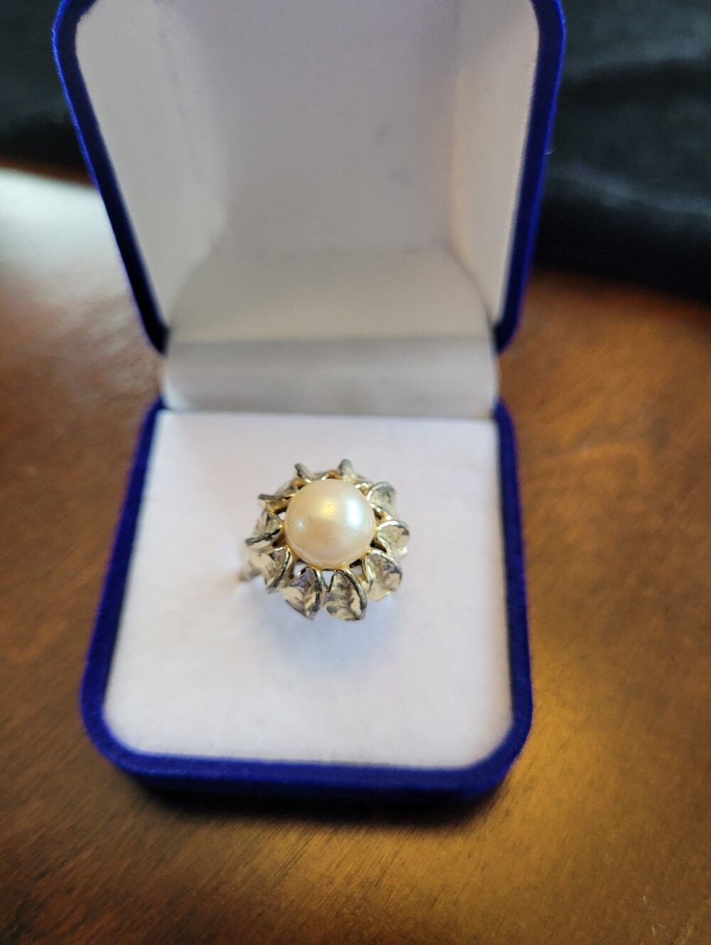 Classic Pearl Sunburst Ring - White Pearl in Golden Setting